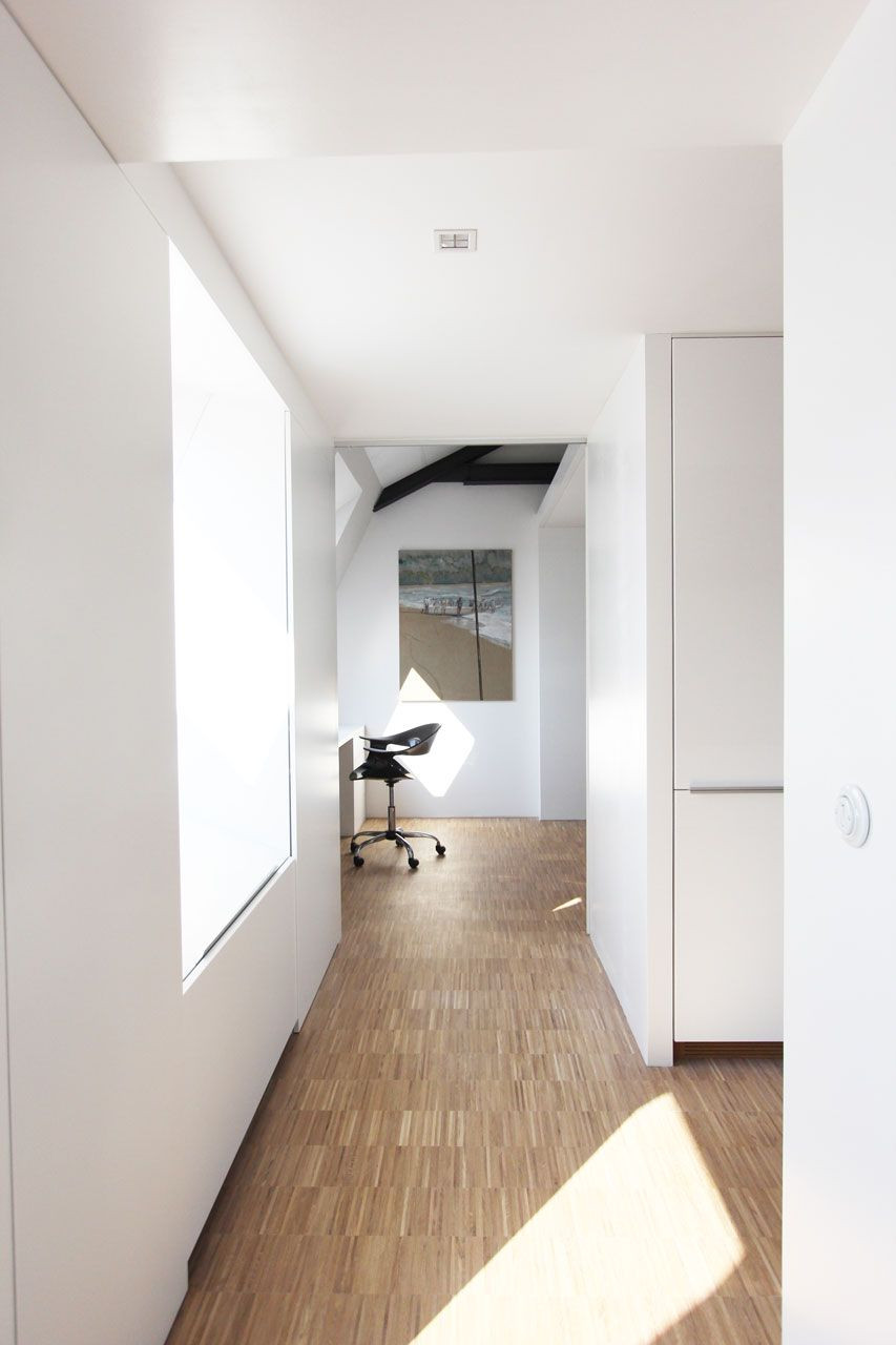 Marek Svoboda, Podkrovní byt Praha 7, pohled do ložnice - foto