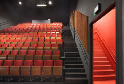 import.export ARCHITECTURE, The Moon – foto