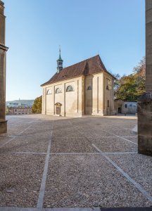 IXA, Piazzetta u kaple sv. Kosmy a Damiána v Emauzích – foto