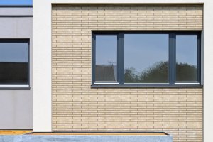 Řadové domy, Podlipný Sladký architekti, použitý materiál: Kontur EG LF 3915 beige engobiert