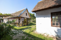 Rekonstrukce historického hliněného domu od Andiho Breusse