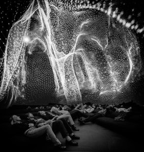 festival světla Signal, ukázka z programu: JOANIE LEMERCIER – PROJECTION