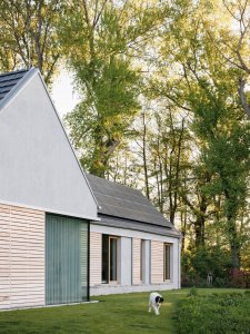 Velký dům je rozdělený... (Dům u vinohradu, ARCHITEKTI mikulaj & mikulajová )