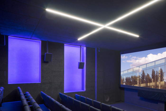 Nový kinosál kina Světozor, SKUPINA/ Marcela Steinbachová, Vít Holý