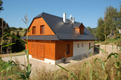 Skládaná střešní krytina - Česká šablona Horal, příklad použití - foto