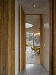 Daniela Polubědovová, Rodinný dům Srdce