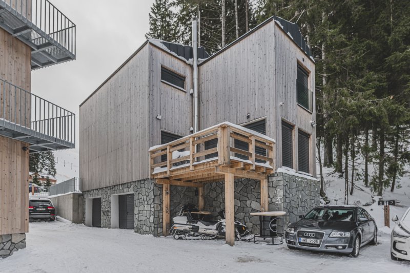 Studio Gebas realizovalo v Peci pod Sněžkou Hotel Zelený potok zahalený do dřeva.