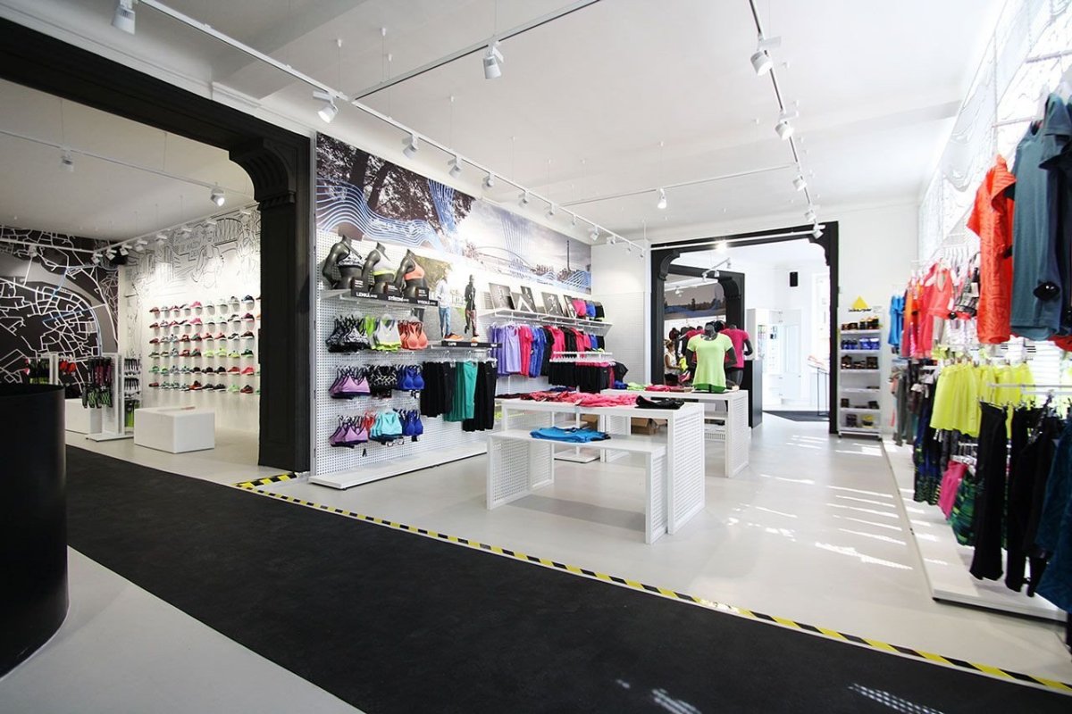 Valentino Colla, Paola Toniato (Nike architects), Olga Pokorná (Olga Pokorná - architekt), Top4Running - foto