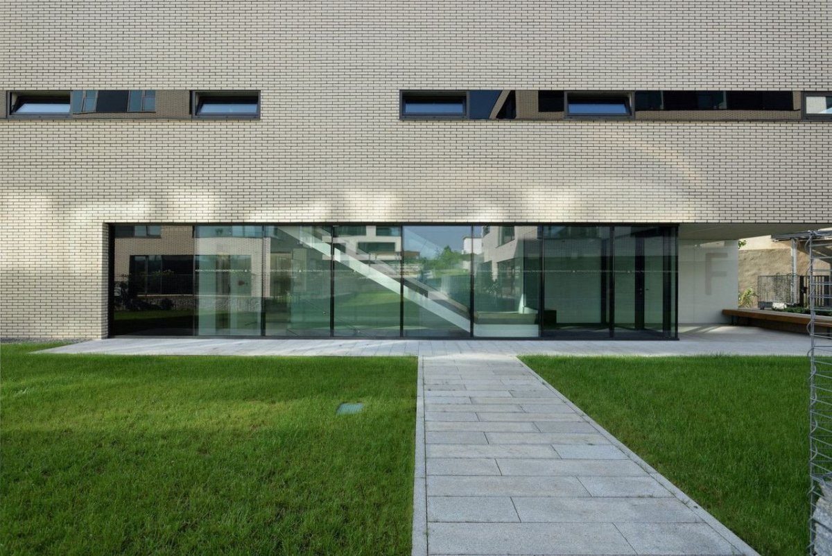 SCHINDLER SEKO ARCHITEKTI, Bytový soubor Triangle – foto