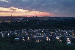 Pohled na vilovou čtvrť Sky City Villas v Záběhlicích