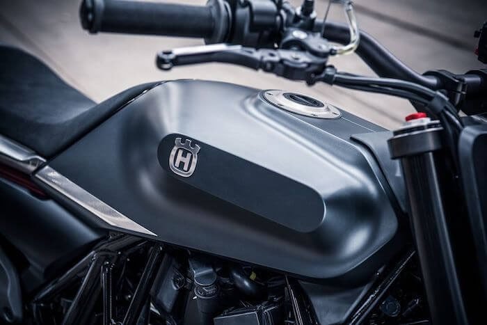 Motocykl Husqvarna - design Kiska.