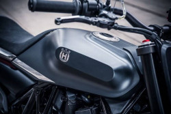 Motocykl Husqvarna - design Kiska.