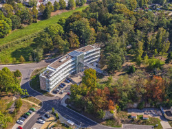 Nová budova Kliniky Dr. Pírka, Martin Rajniš, David Kubík