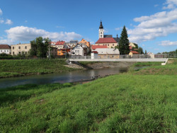 Lávka pro pěší přes řeku Lubinu v Příboře, Petr Tej, Marek Blank, Jan Mourek.