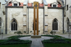 Rekonstrukce rajského dvora kláštera Emauzy od studia Terra Florida