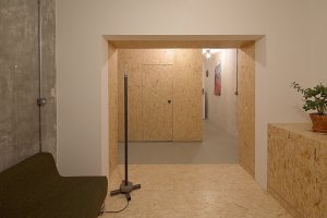 architectureMADE, rekonstrukce bytu paneláku v Plzni, foto
