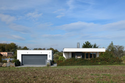 RD Hrabyně II., Atelier38‌ / Tomáš Bindr, Pavlína Harazimová