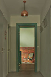 Pohled do předsíně (Rodinný dům Chřibská od 0,5 Studio)