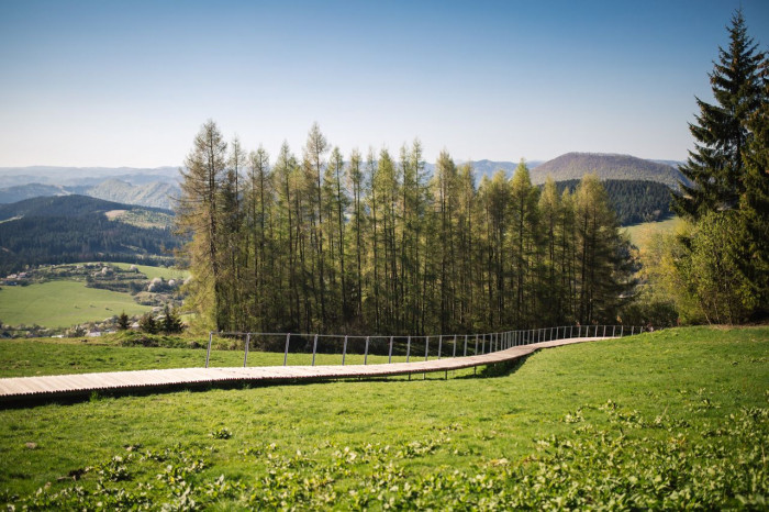 2021 architekti, LABAK, Lávka a prístrešok na Straníku – foto