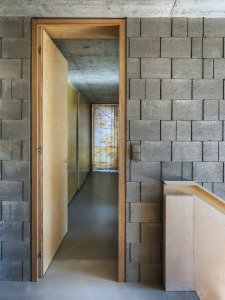 Dům v ocelovém korzetu, Jan Šépka /Šépka architekti/