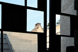 Společné prostory jsou velkorysé a otevírají se ven