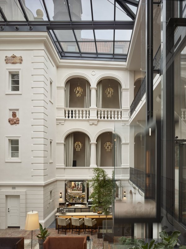 Rekonstrukce arcibiskupského zámku a zahrad na hotel, SHA Šafer Hájek architekti © Filip Šlapal