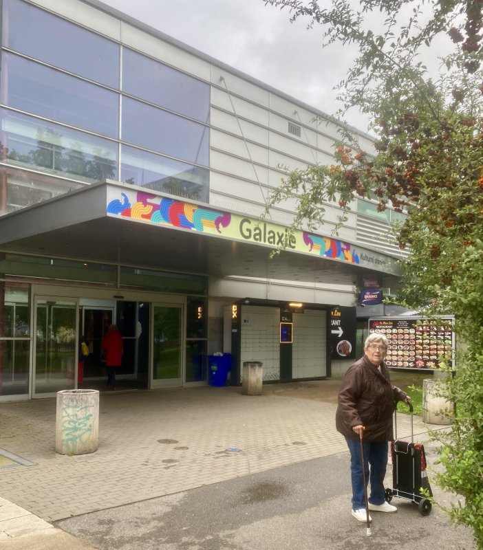 První multikino v Česku, dnes kulturní stanice Galaxie