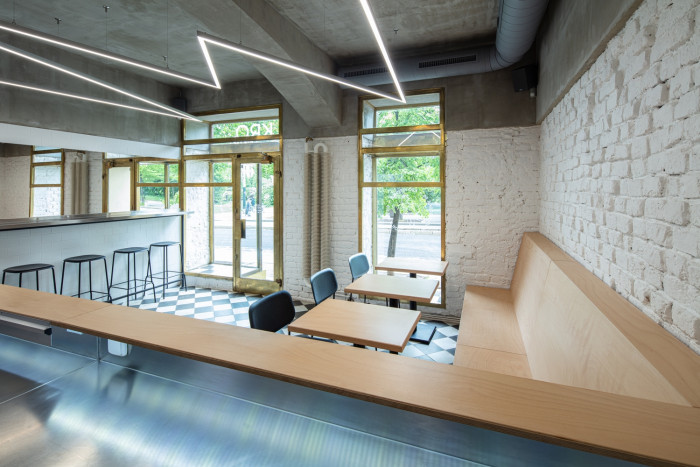 Bistro a rotisserie Kro Kitchen, NEUHÄUSL HUNAL