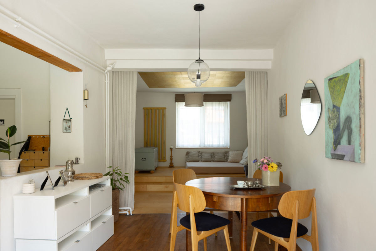 Během rekonstrukce se pár radil i s architektou Jitkou Ressovou.  (Casa Linum; manželé Lochovi)