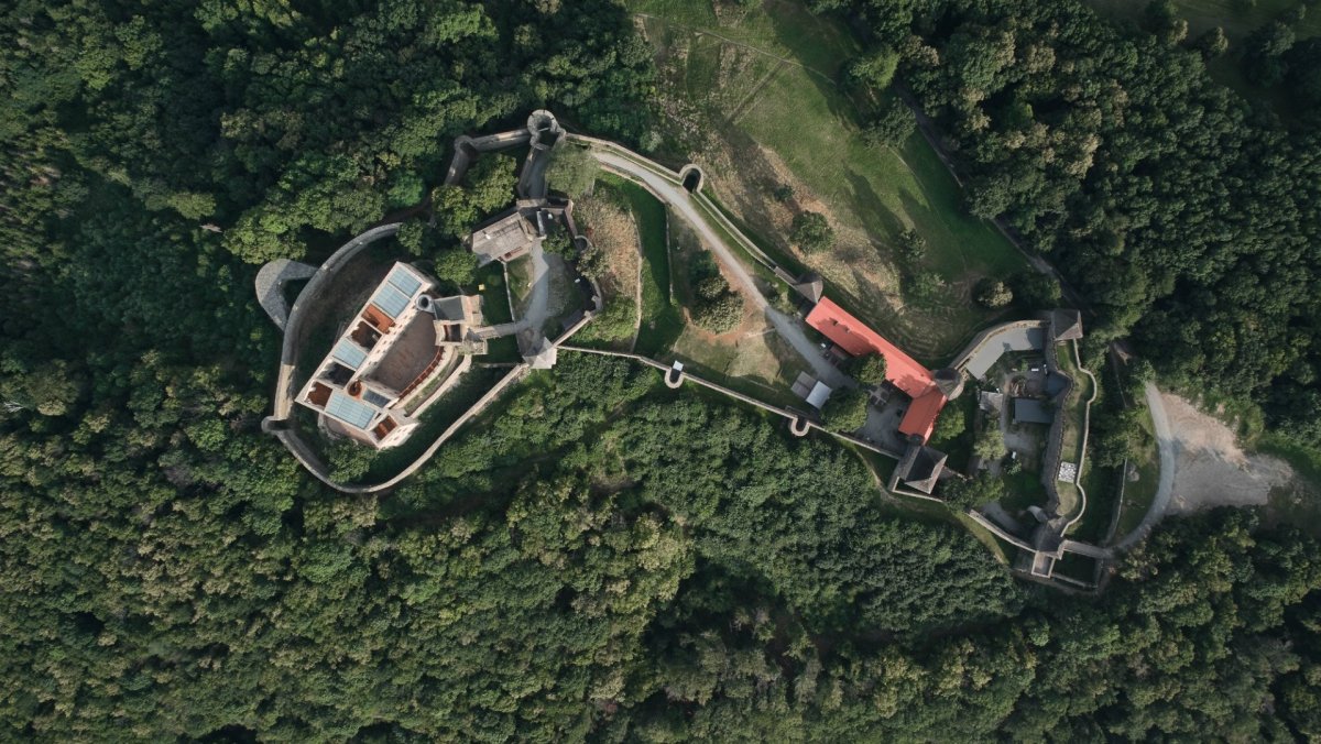 Rekonstrukce paláce hradu Helfštýna, Atelier-r / Miroslav Pospíšil, Martin Karlík © BoysPlayNice