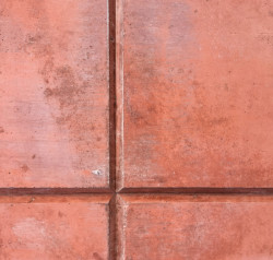 Červený dům z betonu v Lillehammeru, Sanden + Hodnekvam Architects.