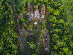 Věž Doubravka, Huť architektury Martin Rajniš