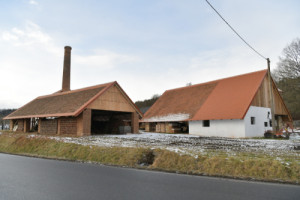 Sušárna a lisovna
