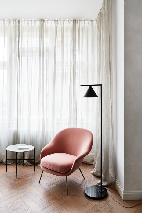 Byt s tajnou koupelnou, Markéta Bromová, Lenka Míková