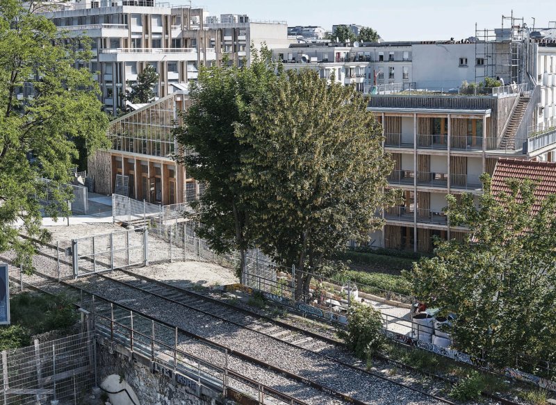 Komunitní ekologické centrum v Paříži od Grand Huit a Mélanie Drevet
