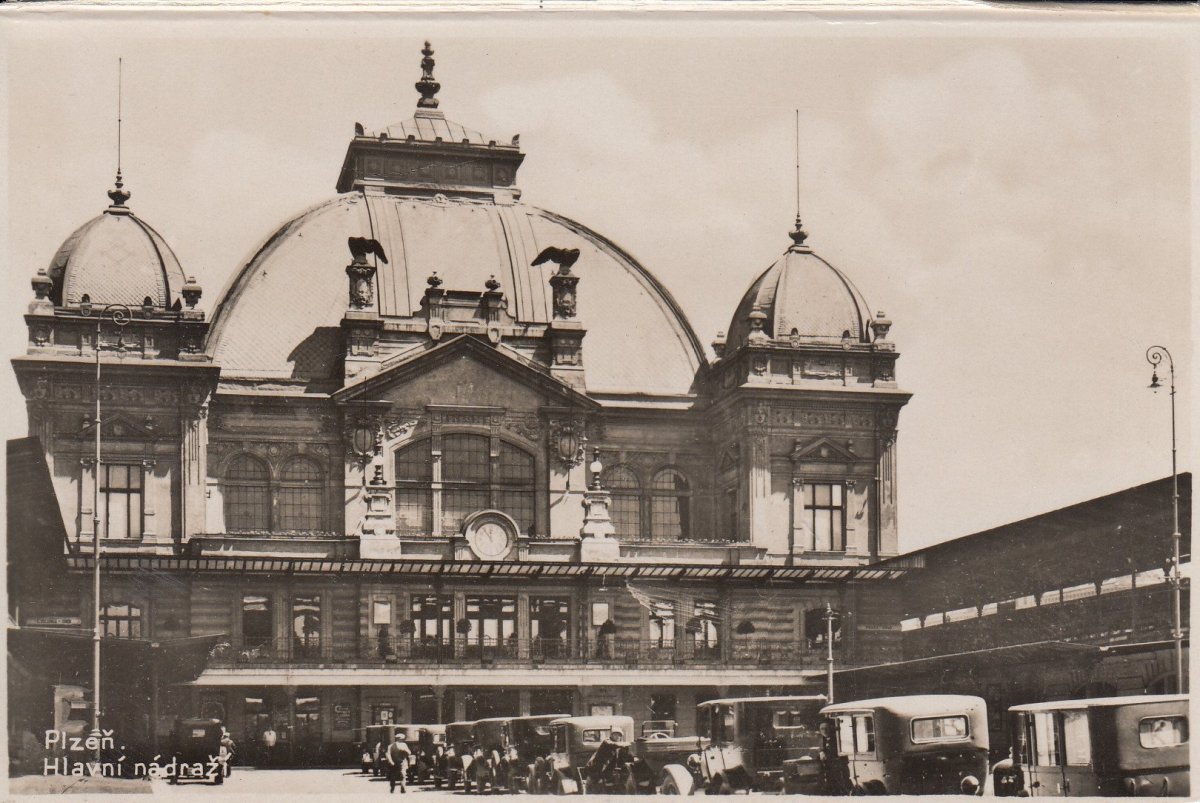 Budova plzeňského vlakového nádraží po roce 1945