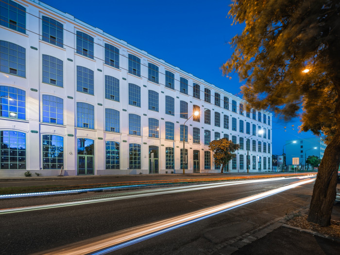 Rekonstrukce přádelny v areálu bývalé Bratislavské cvernové továrny od studia Bouda Masár architekti