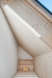 Rekreační chata na Lipně od architektů z Les Archinautes