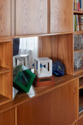 Karel Hubáček je držitelem mnoha ocenění, ta budou v domě nadále vystavena.