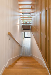 Víkendový dům z prefabrikovaných modulů, Figurr Architects Colective