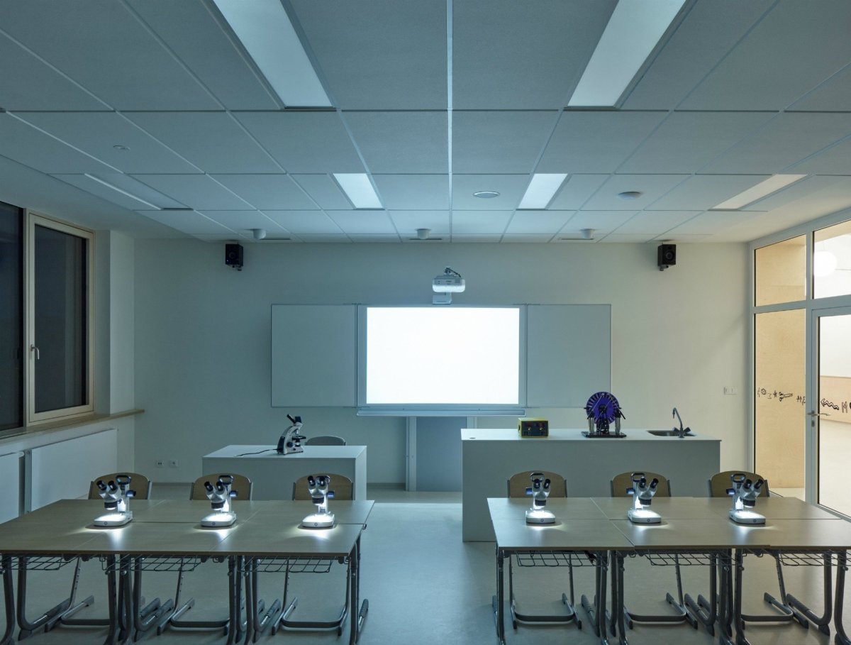 Základní škola Amos pro Psáry a Dolní Jirčany, SOA architekti