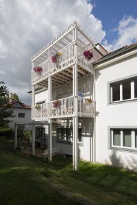 No Architects, Rekonstrukce prvorepublikového bytového domu – foto