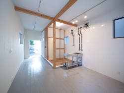 Dům v Šimomeguro, první projekt Kariage. Na začátku prý byli lidé nedůvěřiví.