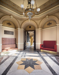 Interiéry předsálí České filharmonie v Rudolfinu, Lenka Míková architekti / Lenka Míková