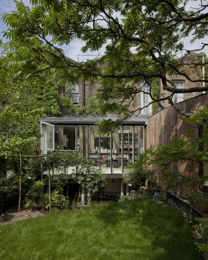 Tree House, 6a architects