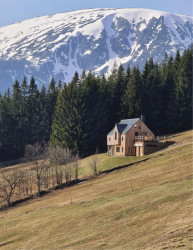 Boudička od A1 architects poblíž Pece pod Sněžkou