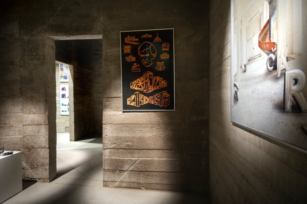 Gočárova galerie vznikla konverzí hlavní budovy Automatických mlýnů v Pardubicích podle návrhu ateliéru TRANSAT architekti