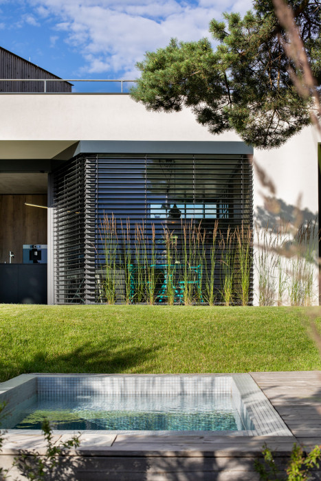 RD Barrandov, Dooom / Igor Bergmann, Ondřej Lukeš