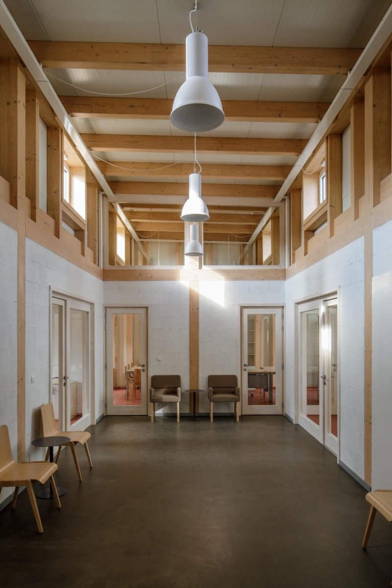 Obecní dům a radnice v Ďáblicích, A.LT Architekti
