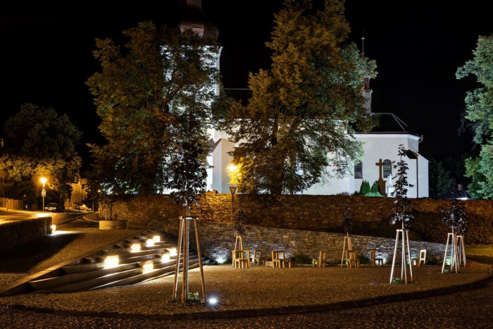 Náves ve Velké Polomi, Ateliér 38,